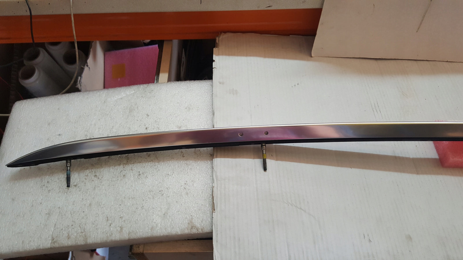 Reling dachowy prawy AUDI Q5 80A860022F demontaż