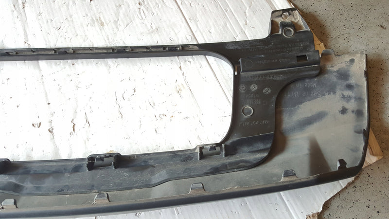 Dokładka dyfuzor zderzaka tylnego AUDI Q7 4M0807941J demontaż
