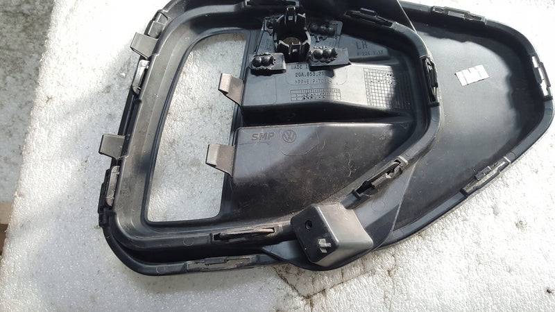 VW T-ROC T ROC KRATKA ZDERZAKA LEWY PRZÓD 2GA853665D 2GA853211P
