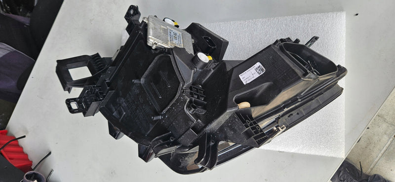 Pr reflektor FUL LED Cupra Born 10F941008H 2023r