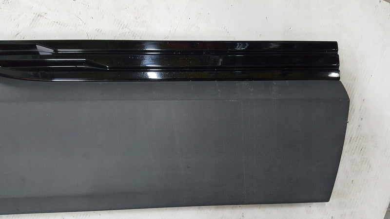 Listwa drzwi prawy tył AUDI E-TRON 4KE853970