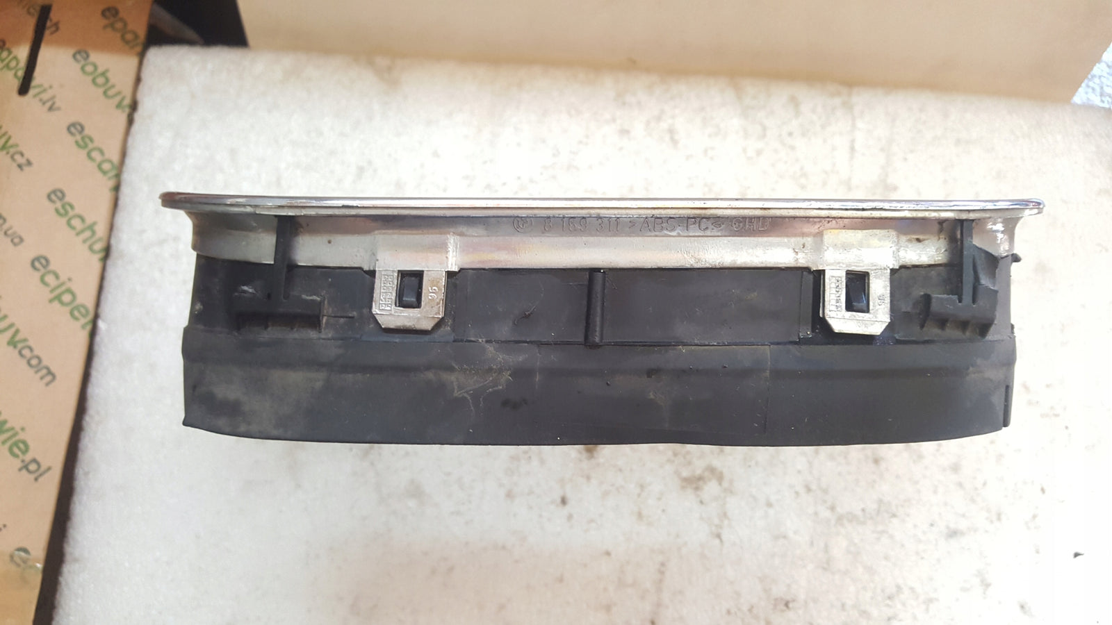 BMW E39 NERKA GRILL ATRAPA LEWA 8159311