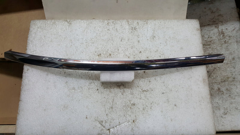 AUDI A6 C6 LIFT 08- OZDOBNA LISTWA CHROM ZDERZAKA PRZÓD LEWA 4F0853065