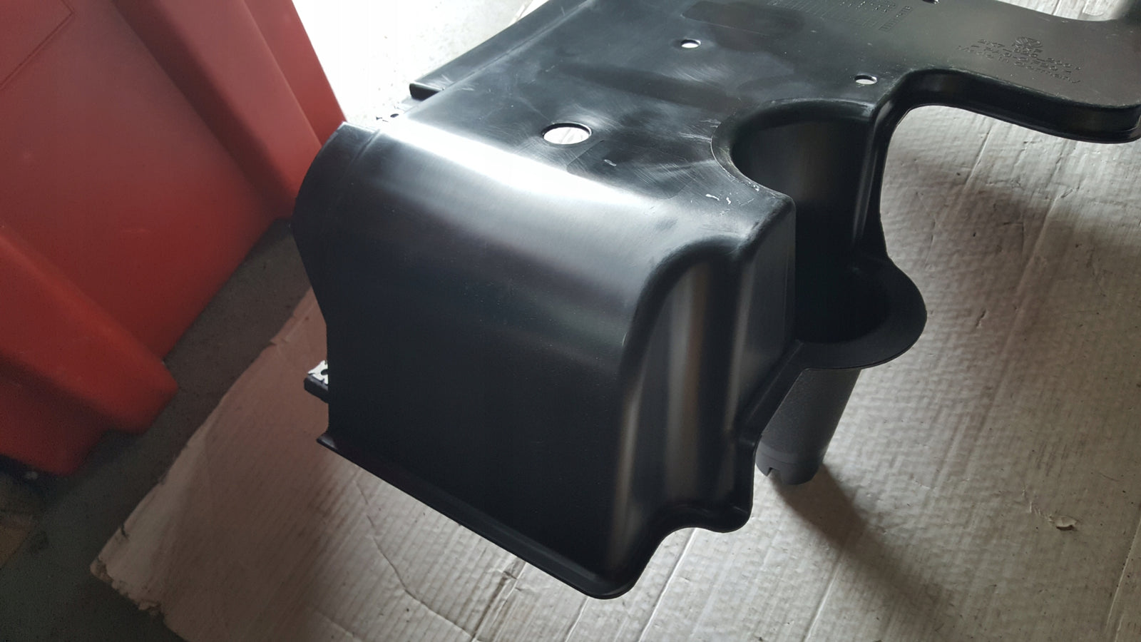 NOWA ORYGINALNA osłona podwozia prawy tył VW CADDY 2K7825206D