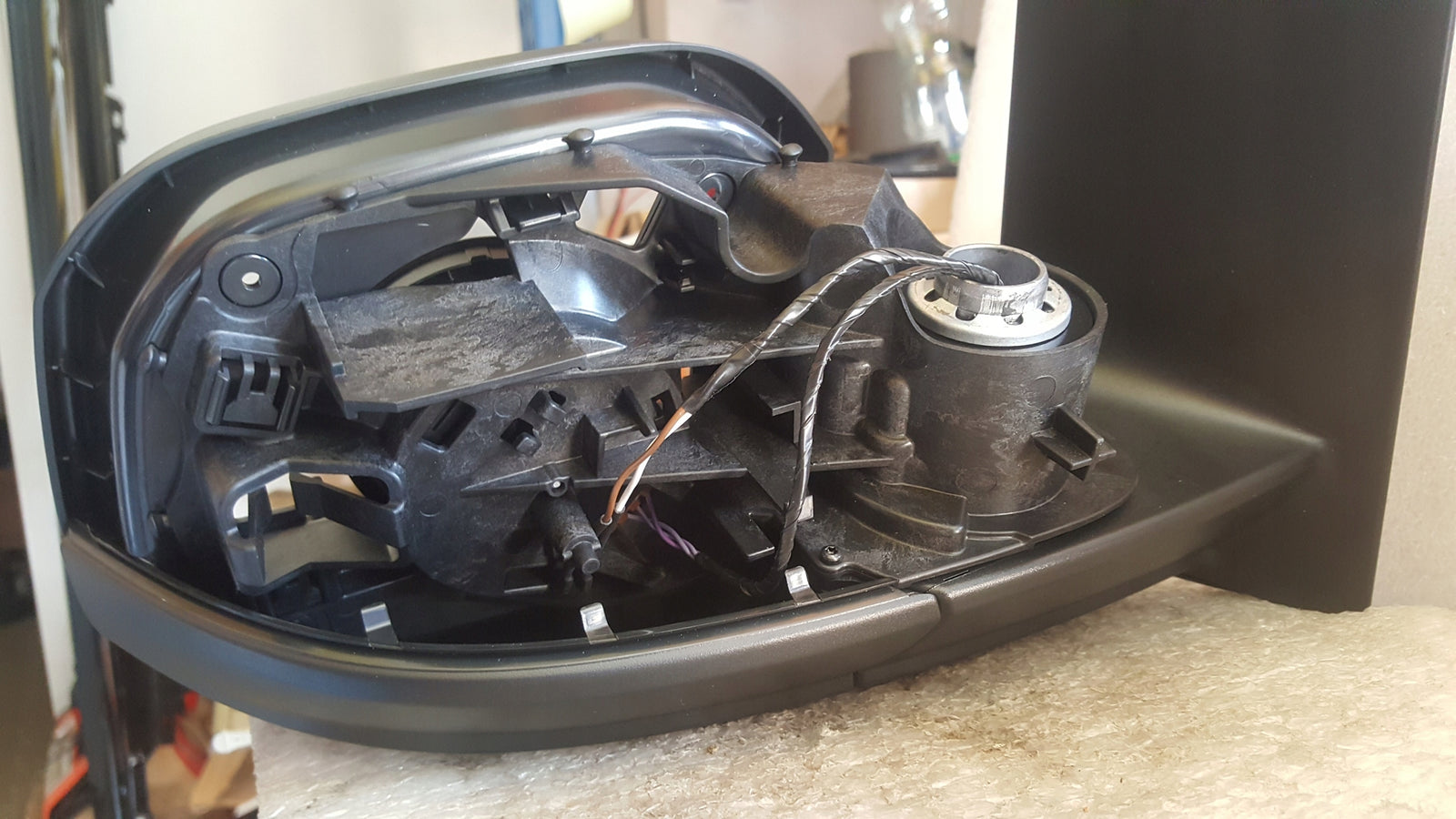 Lusterko zewnętrzne prawe VW CADDY 2K5857408A NOWE