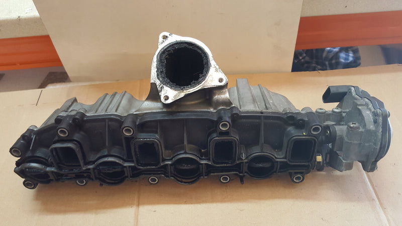 Kolektor ssący VW AUDI SEAT SKODA 03L129711E