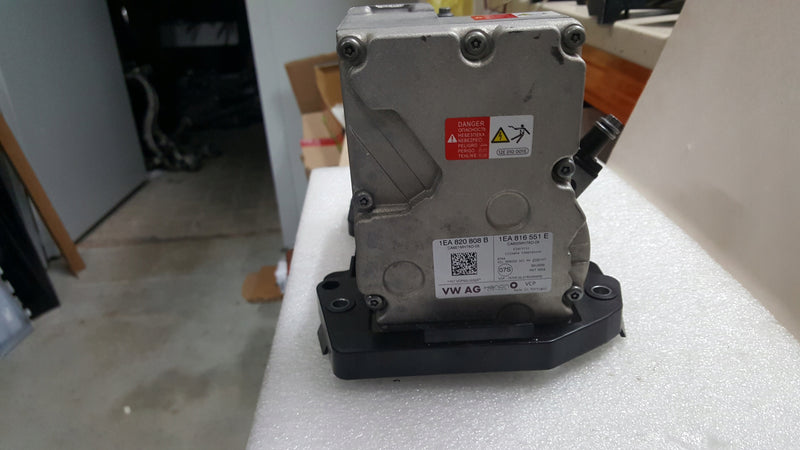 Kompresor klimatyzacji VW AUDI SEAT SKODA 1EA820808B 1EA816551E demontaż