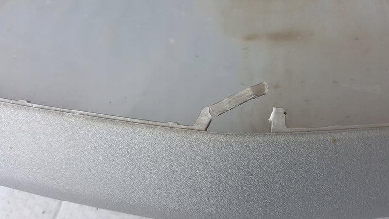Dokładka spoiler zderzaka przedniego AUDI Q4 e-tron 89A807733 demontaż