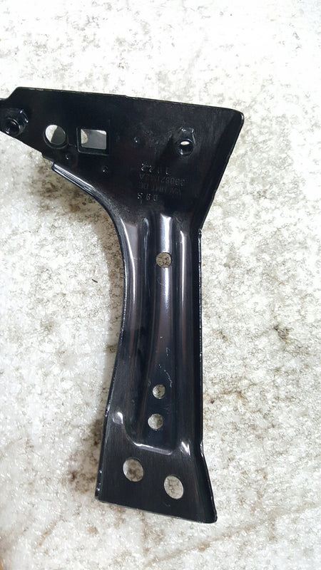 MOCOWANIE BŁOTNIKA VW PASSAT (B8), 14 - 3G0821142A PRAWE