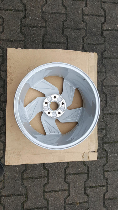 FELGA ALU VW GOLF VIII 17'' 5H0601025E