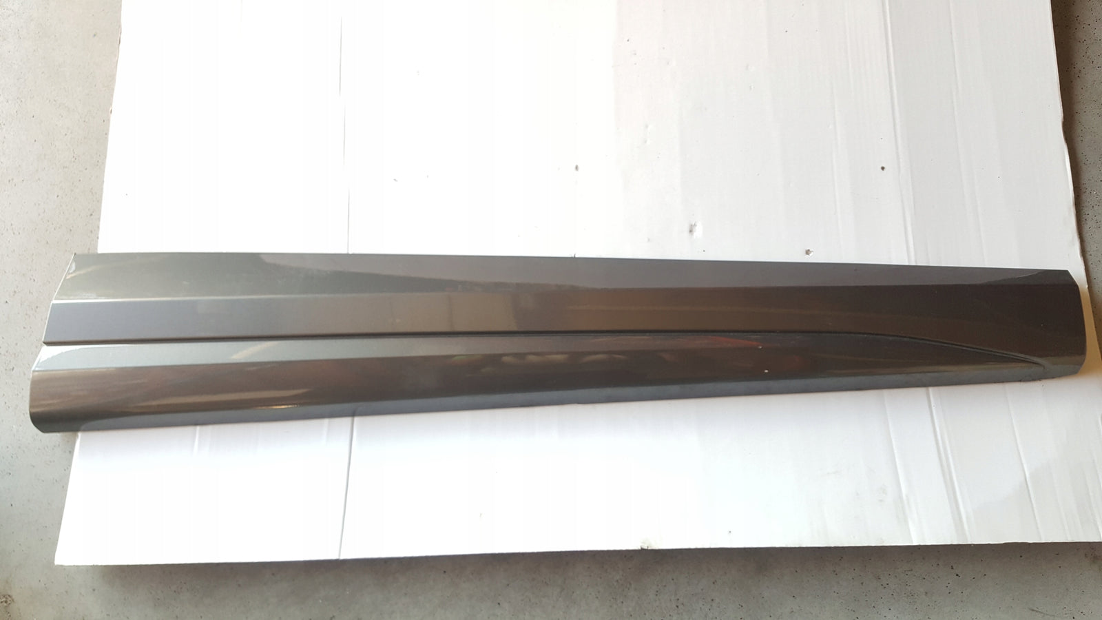Listwa drzwi PR przód CUPRA FORMENTOR 5FF854940B
