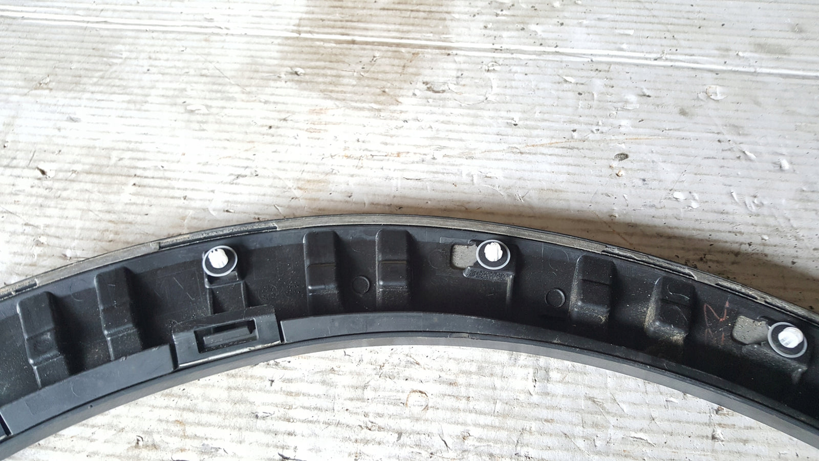 Listwa błotnika lewy tył SUBARU XV C10010067