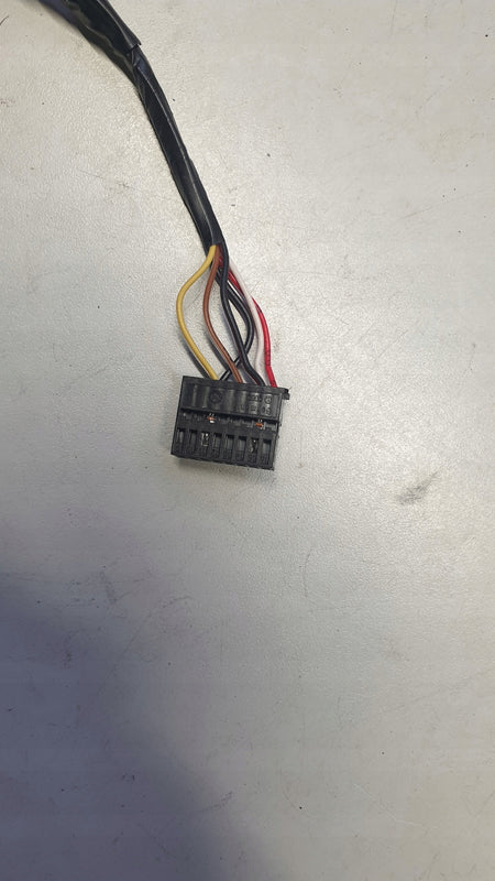 Le Lusterko zewnętrzne AUDI A3 8V1857409R 6 pin