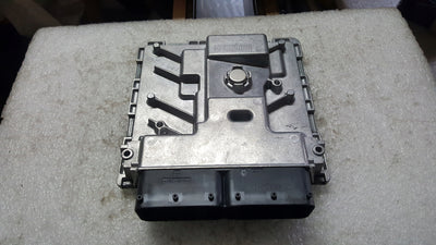 Komputer sterownik silnika (benzyna) VW AUDI 06K907425N demontaż