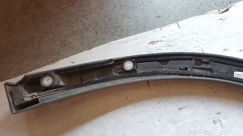 Listwa błotnika PR tył AUDI Q5 80A853818A demontaż