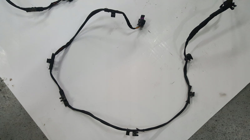 Instalacja czujników PDC zderzaka przedniego AUDI Q3 83A971085D demontaż