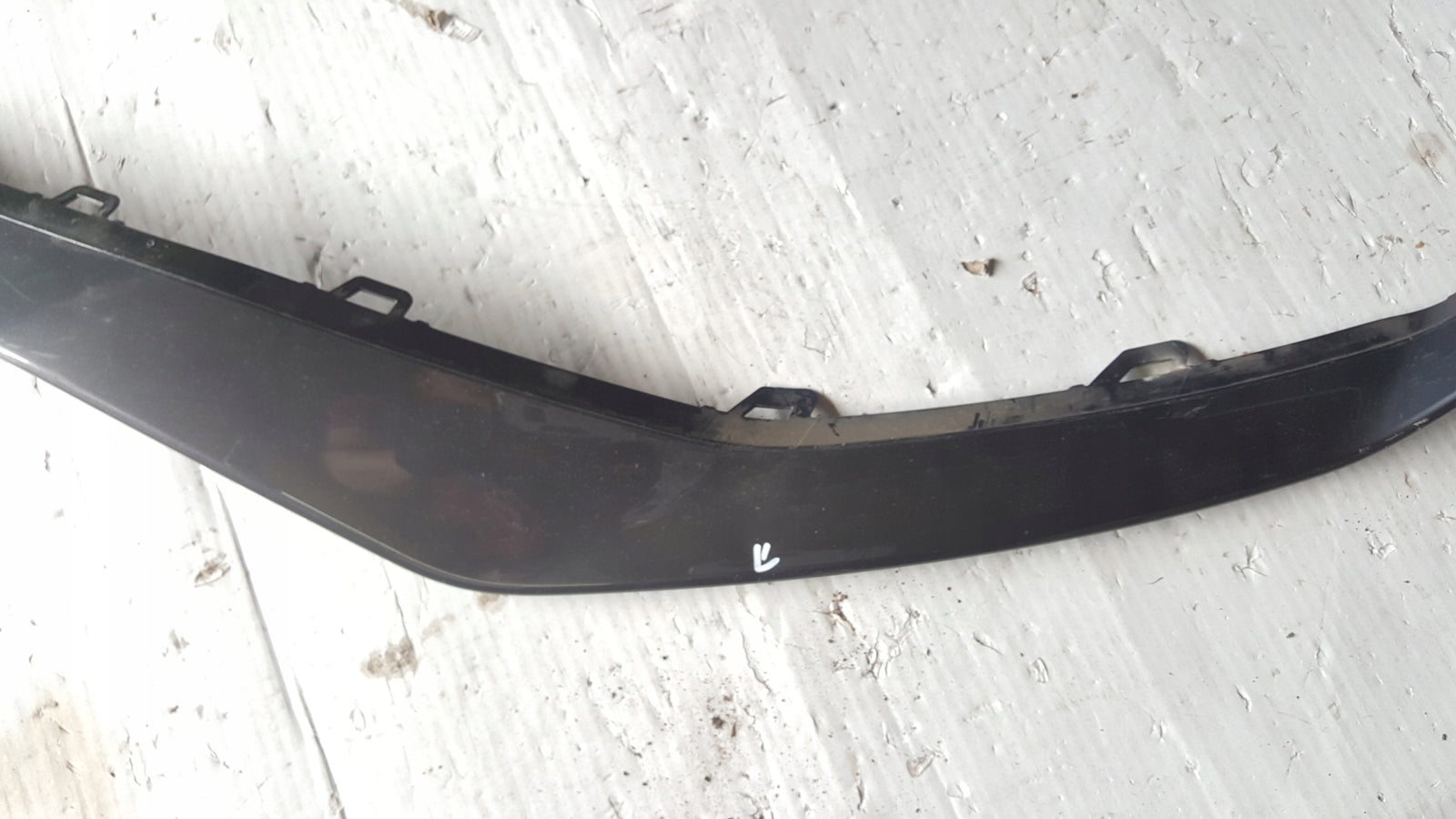 Listwa zderzaka przedniego lewa strona SEAT LEON 5FA853711A demontaż