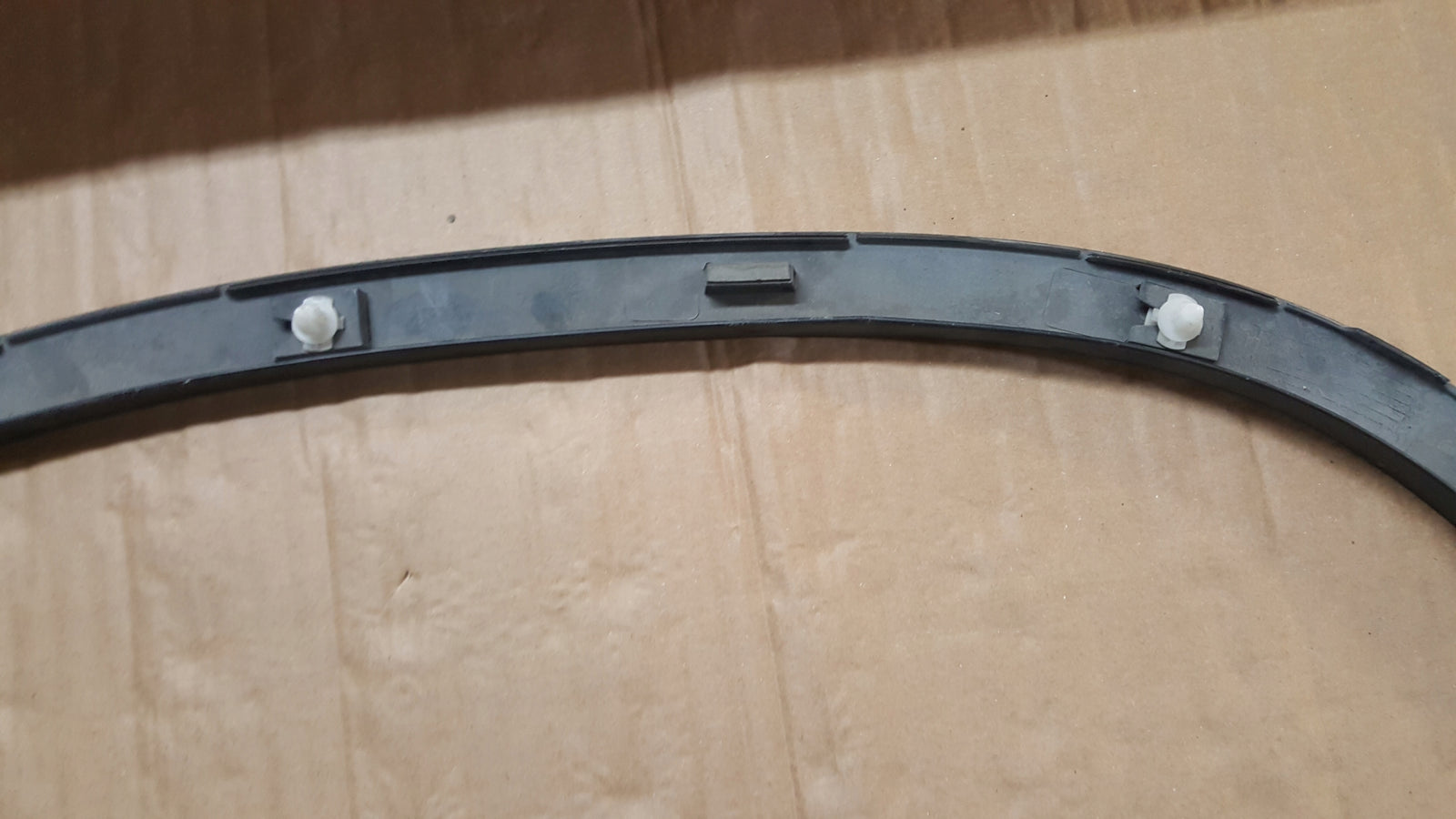 LISTWA LEWA NA PRZEDNI BŁOTNIK VW TIGUAN I 5N0 ORYGINALNA 5N0854731B