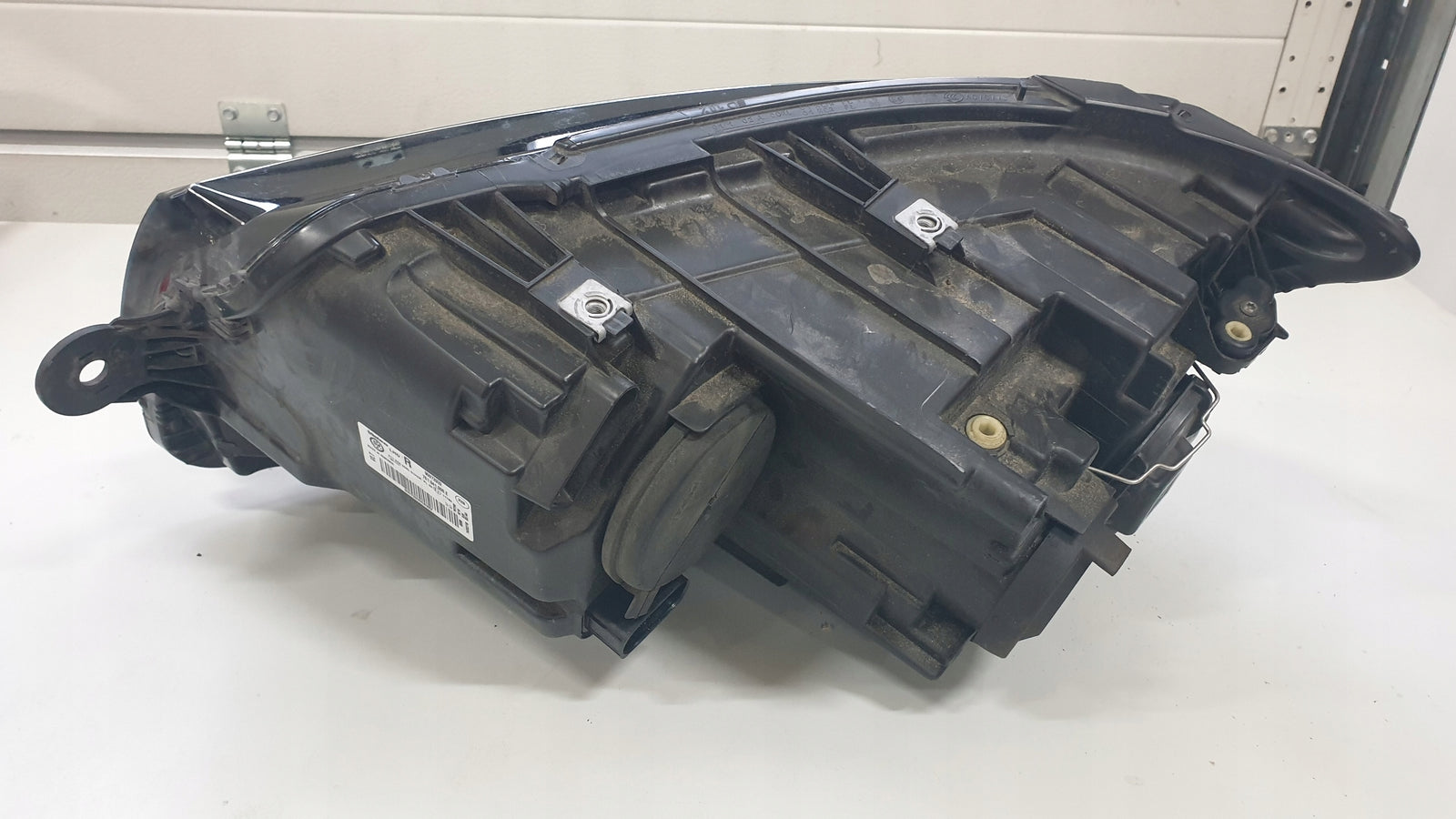 PR reflektor Vw T6 7E1941006E 2018r demontaż