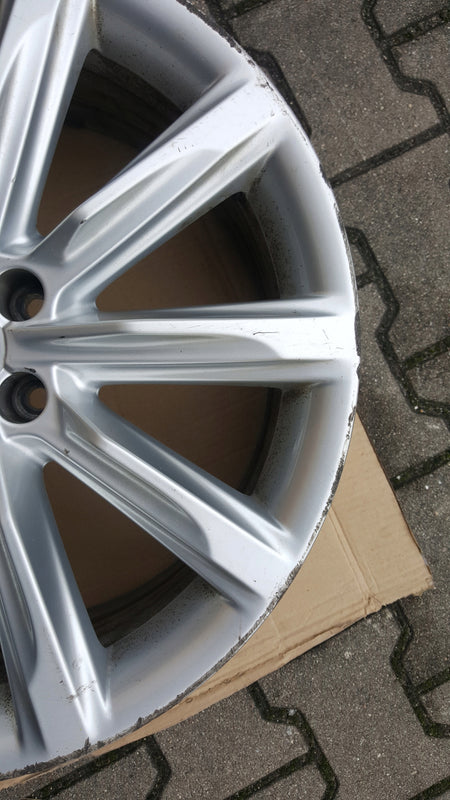 AUDI A7 C7 4G8 FELGA 8.0” x 19” 4G8601025K