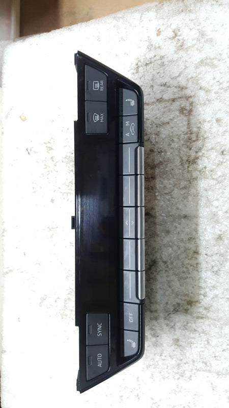 Panel klimatyzacji AUDI A3 8Y0820043A demontaż