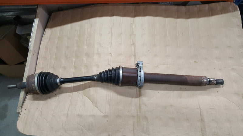 PÓŁOŚ PRAWA Z PRZEGUBAMI VW T6 MULTIVAN 7LA407274H