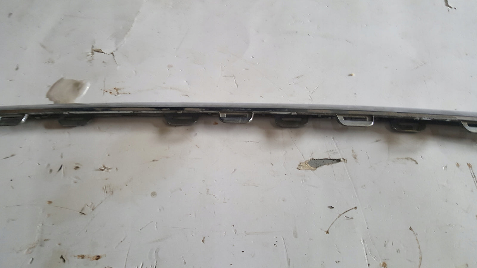 AUDI A4 B9 8W0 LISTWA ZDERZAKA TYŁ TYLNA 8W0853551D