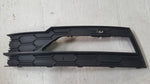 Kratka zderzaka przedniego lewa strona SKODA OCTAVIA IV 5E3807681A