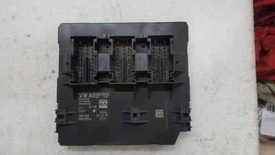 Moduł komfortu BCM- VW AUDI 5K0937085AA demontaż