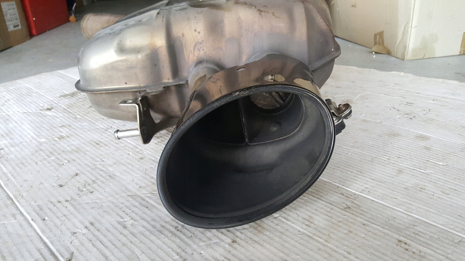 TŁUMIK KOŃCOWY ACTIVE AUDI RS4 RS5 8W0253611Q