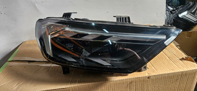 82A941034D IDEAŁ ! Pr reflektor FUL LED AUDI A1 S1 2019r