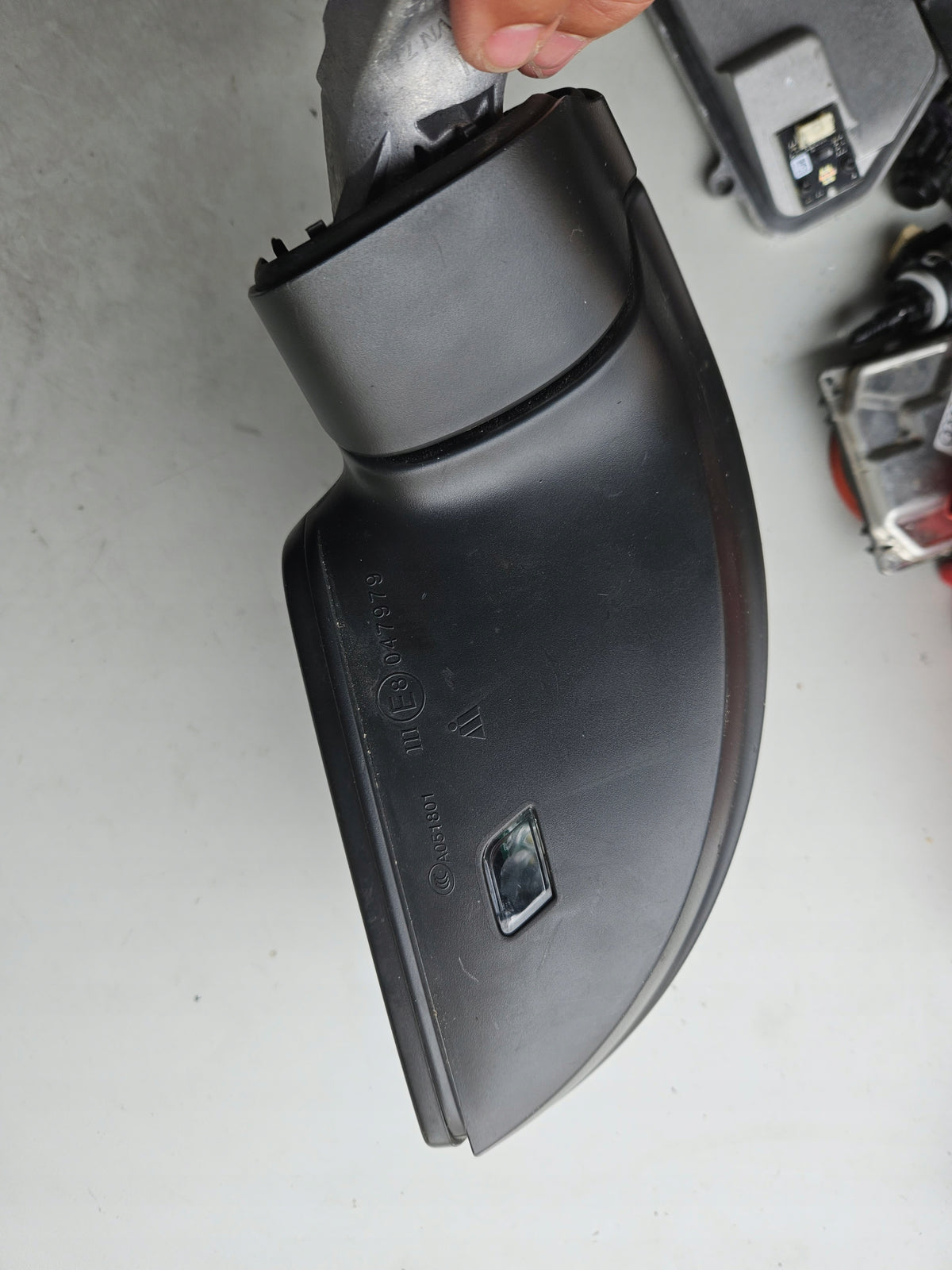 Le Lusterko zew Vw Tiguan 5NB857501 9pin ideał