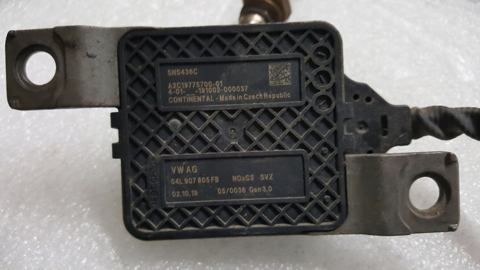 Sonda lambda czujnik NOX VW AUDI 04L907805FB demontaż