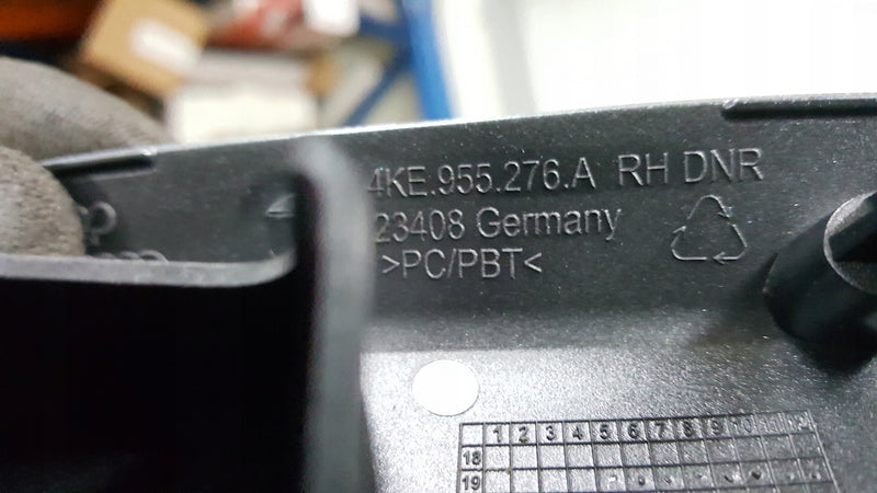 Zaślepki spryskiwaczy lewa + prawa strona AUDI E-TRON 4KE955275A 4KE955276A