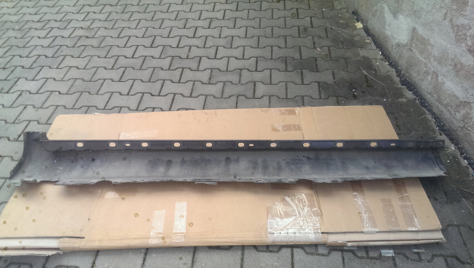 Listwa progowa prawa AUDI A8 D3 LONG 4E4853860D