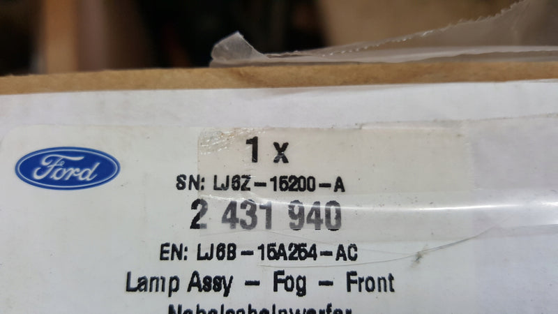 NOWY ORYGINALNY prawy halogen FORD KUGA LJ6B-15A264-AC