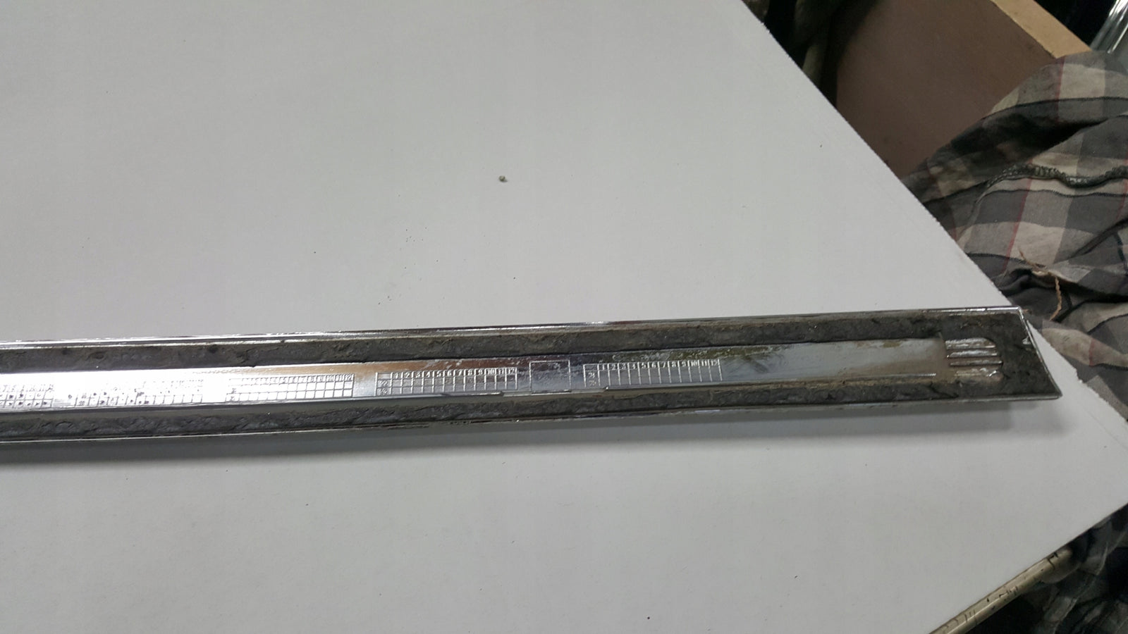 Listwa chrom drzwi przód prawa strona VW T5 T6 7E0853054B demontaż