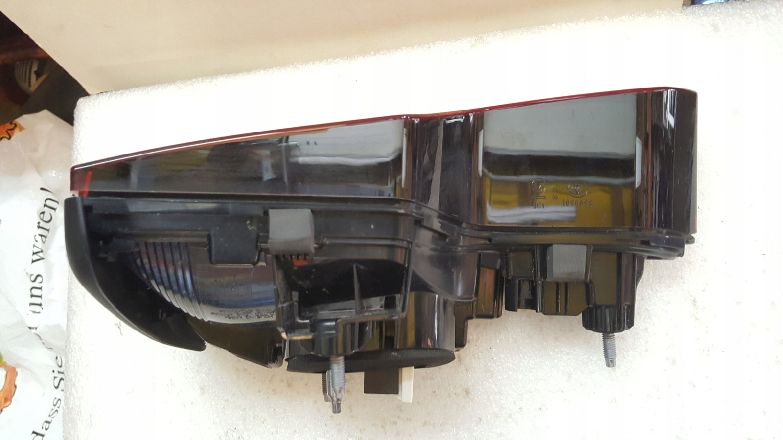 Lampa LED lewy tył AUDI A4 (B9) sedan 8W5945075AA demontaż