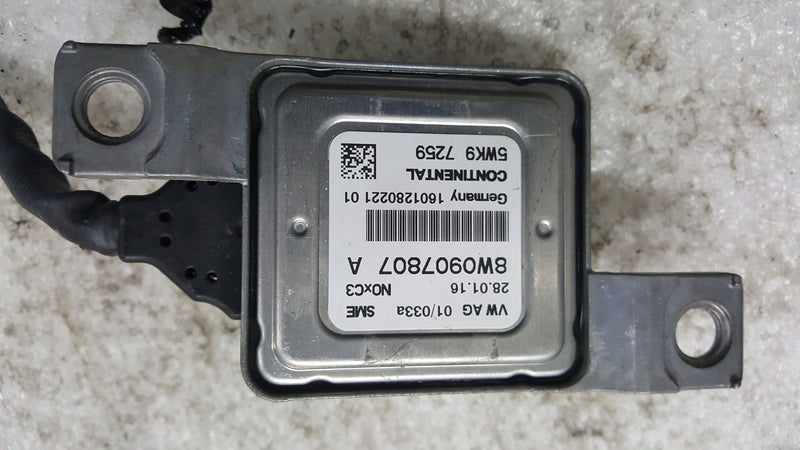 Sonda lambda czujnik NOX AUDI A4 (B9) A5 8W0907807A demontaż