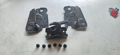 Le + pr rygiel + hak maski AUDI A3 sedan 8V0823185C 8V0823186C 8V0823480A