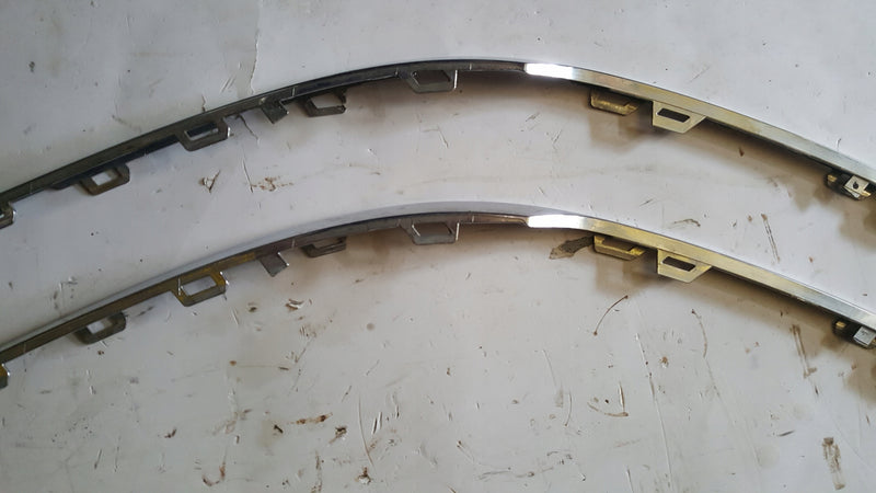 Listwa chrom zderzaka lewy tył VW PASSAT (B8) 3G0853841 demontaż