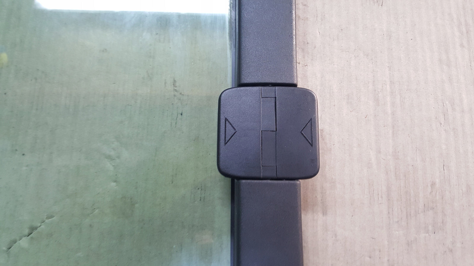 SZYBA BOCZNA ROZSUWANA TYŁ PRAWA VW T6 T5 43R-004343 ORYGINAŁ