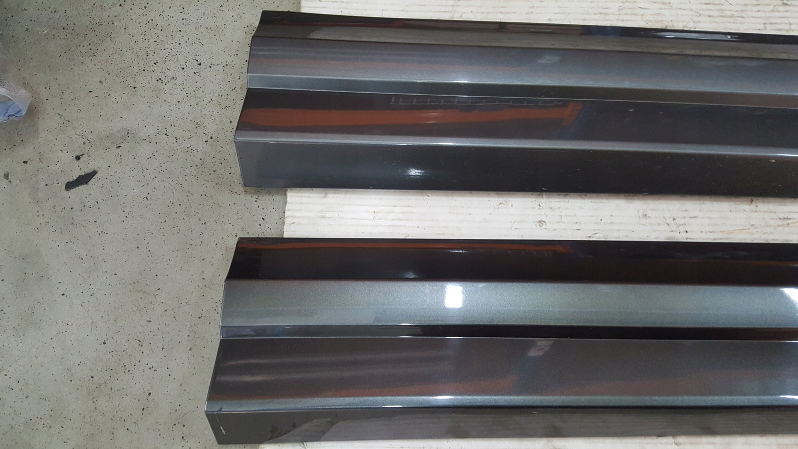 Listwa drzwi prawy przód AUDI Q3 8U0853960D