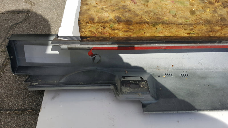 Listwa progowa prawa VW PASSAT B8 3G0853858F demontaż