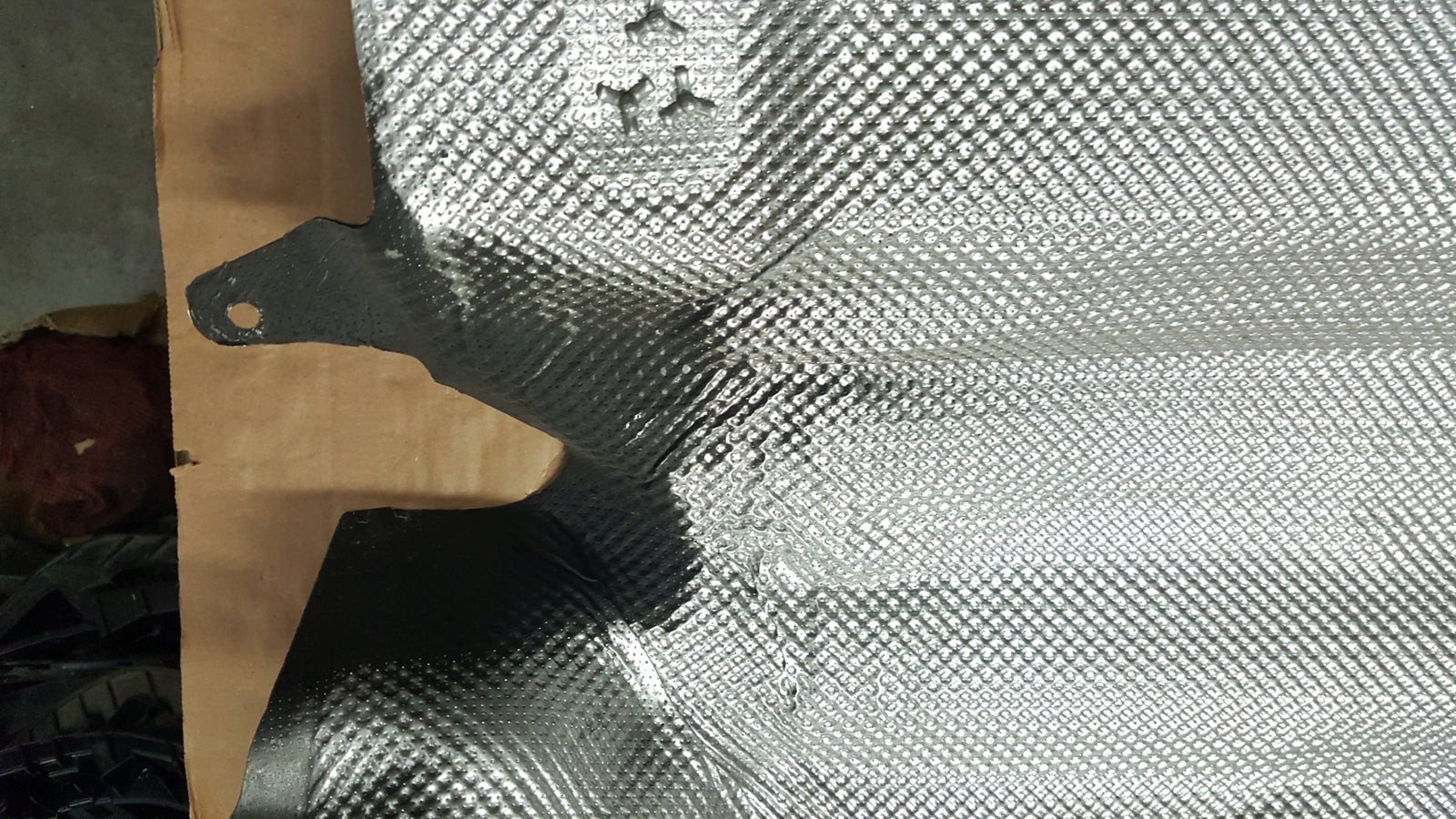 NOWA Osłona termiczna 4S0825709D AUDI R8