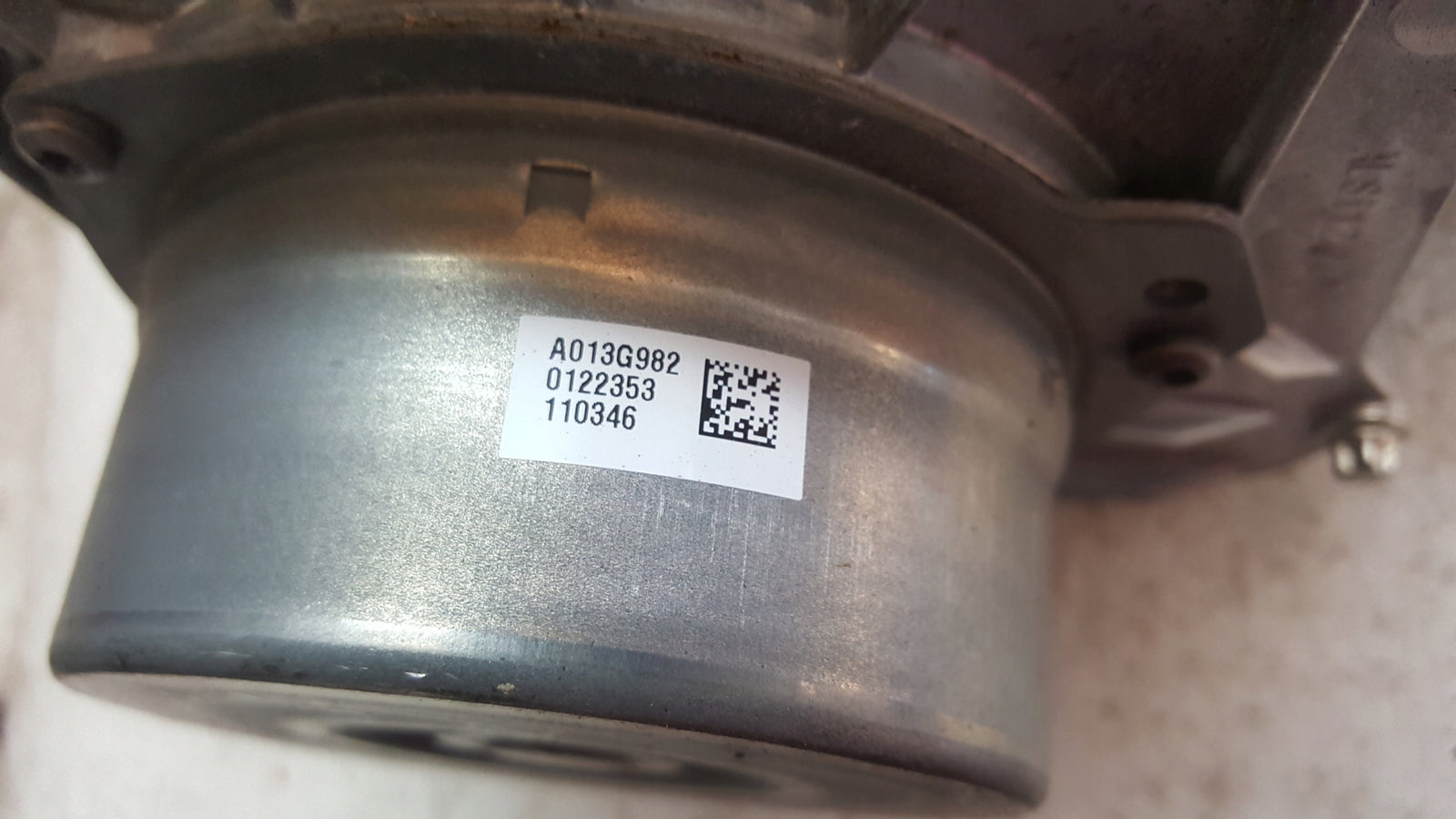 Pompa hamulcowa serwo VW SKODA SEAT AUDI 1EB614105BC demontaż