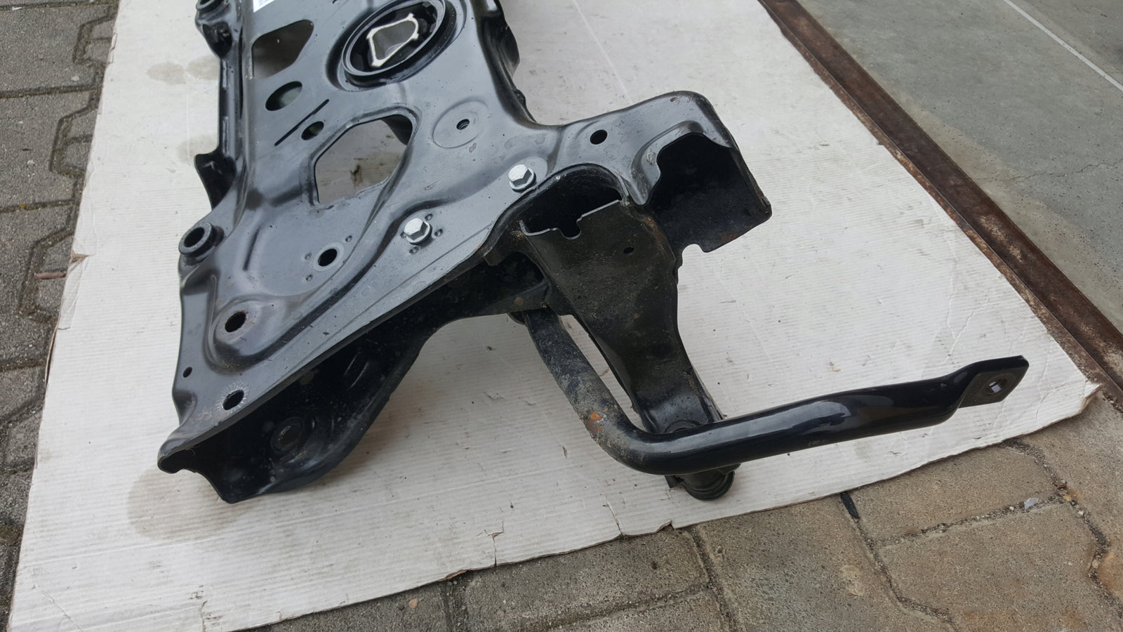 Wózek sanki kołyska VW AUDI SEAT SKODA 5WA199315F demontaż