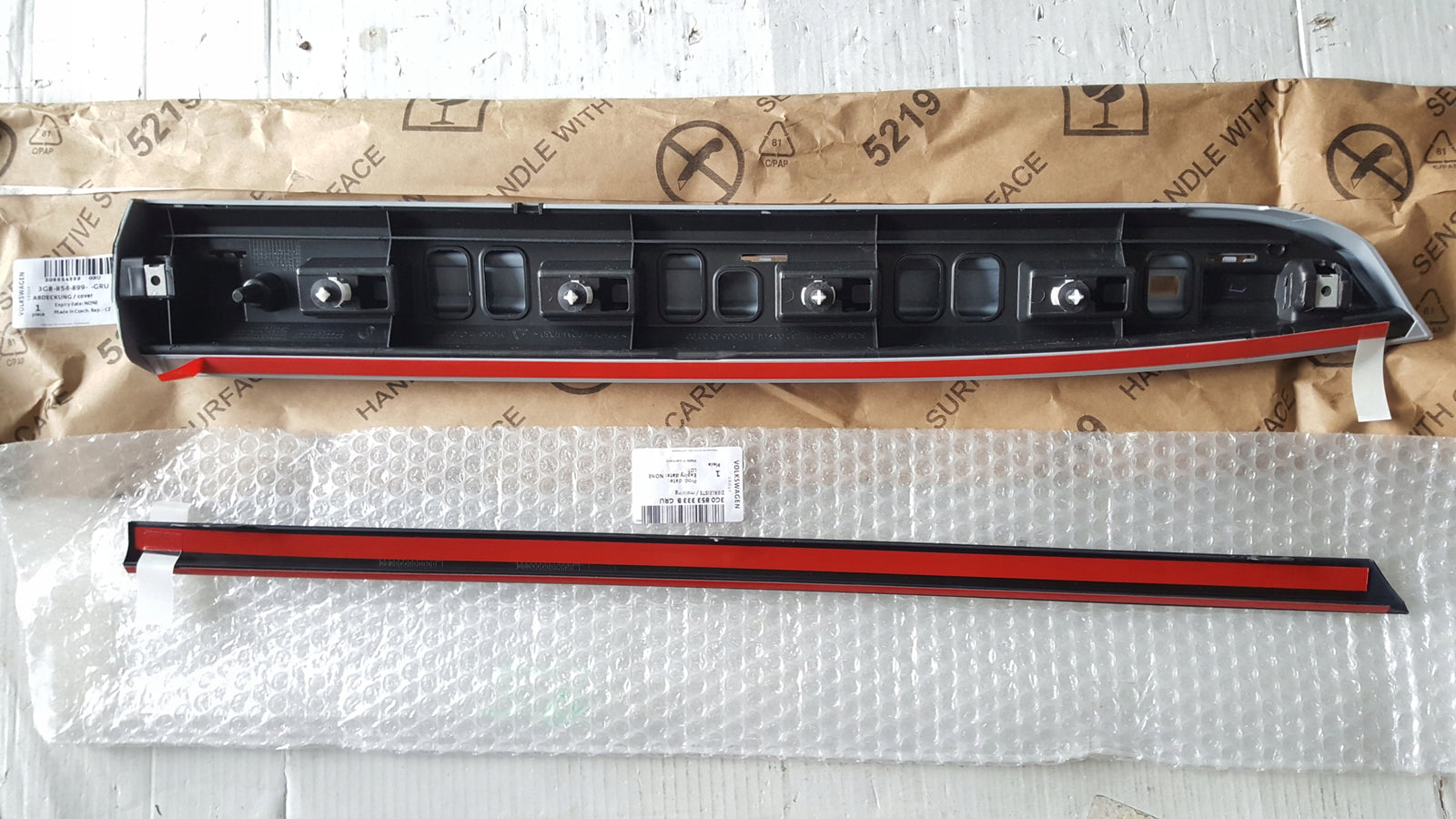 NOWA ORYGINALNA listwa drzwi lewy tył VW ARTEON 3G8854899 3G0853333B
