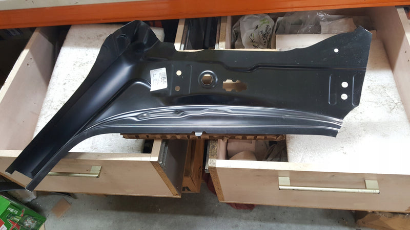 AUDI A4 B9 LEWY SŁUPEK PRZÓD NOWY IDEALNY 8W9809839