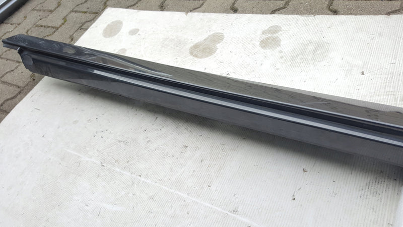 Listwa progowa prawa strona VW PASSAT B8 3G0853858F demontaż